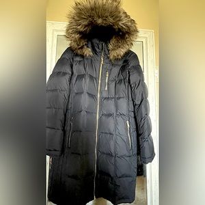 Micheal Kors XL 3/4 Down Coat With Faux Fur Hood In Navy Blue